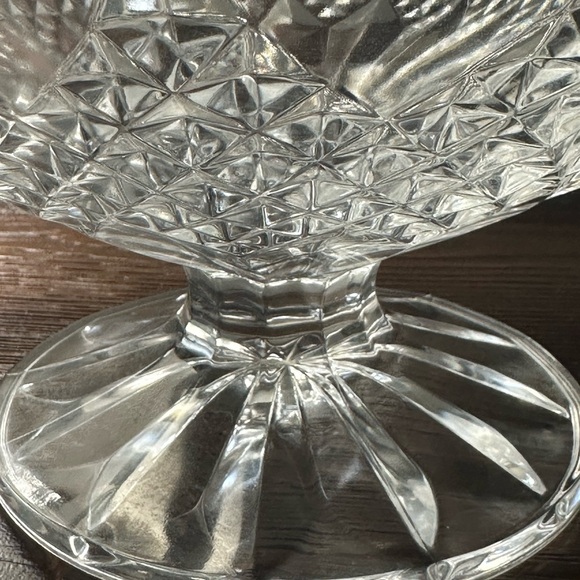 CRISTAL D'ARQUES-DURAND Long Champ 8" Crystal Footed Bowl - Picture 6 of 8